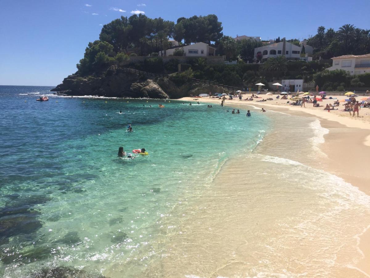 Villa Gran Palmeras With Private Pool & Amazing View Calp
