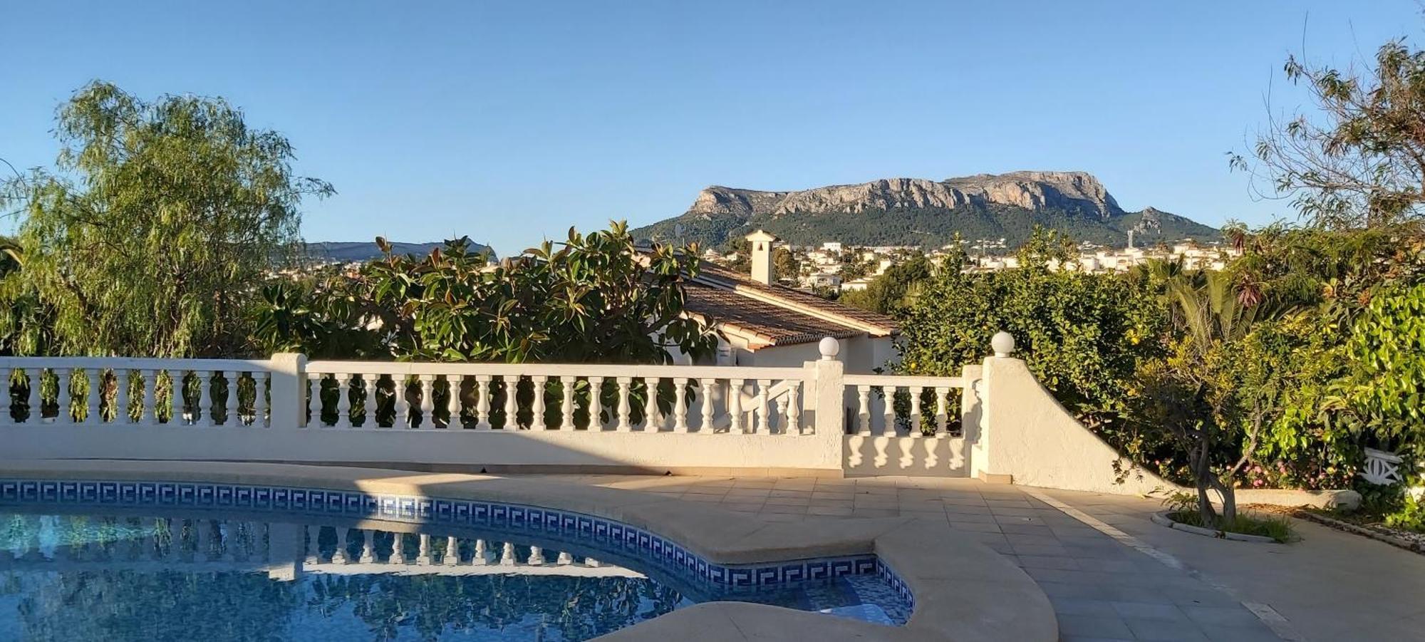 Villa Gran Palmeras With Private Pool & Amazing View Calp